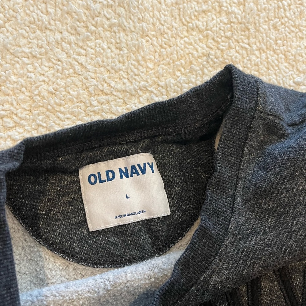 Crewneck - Picture 2 of 2